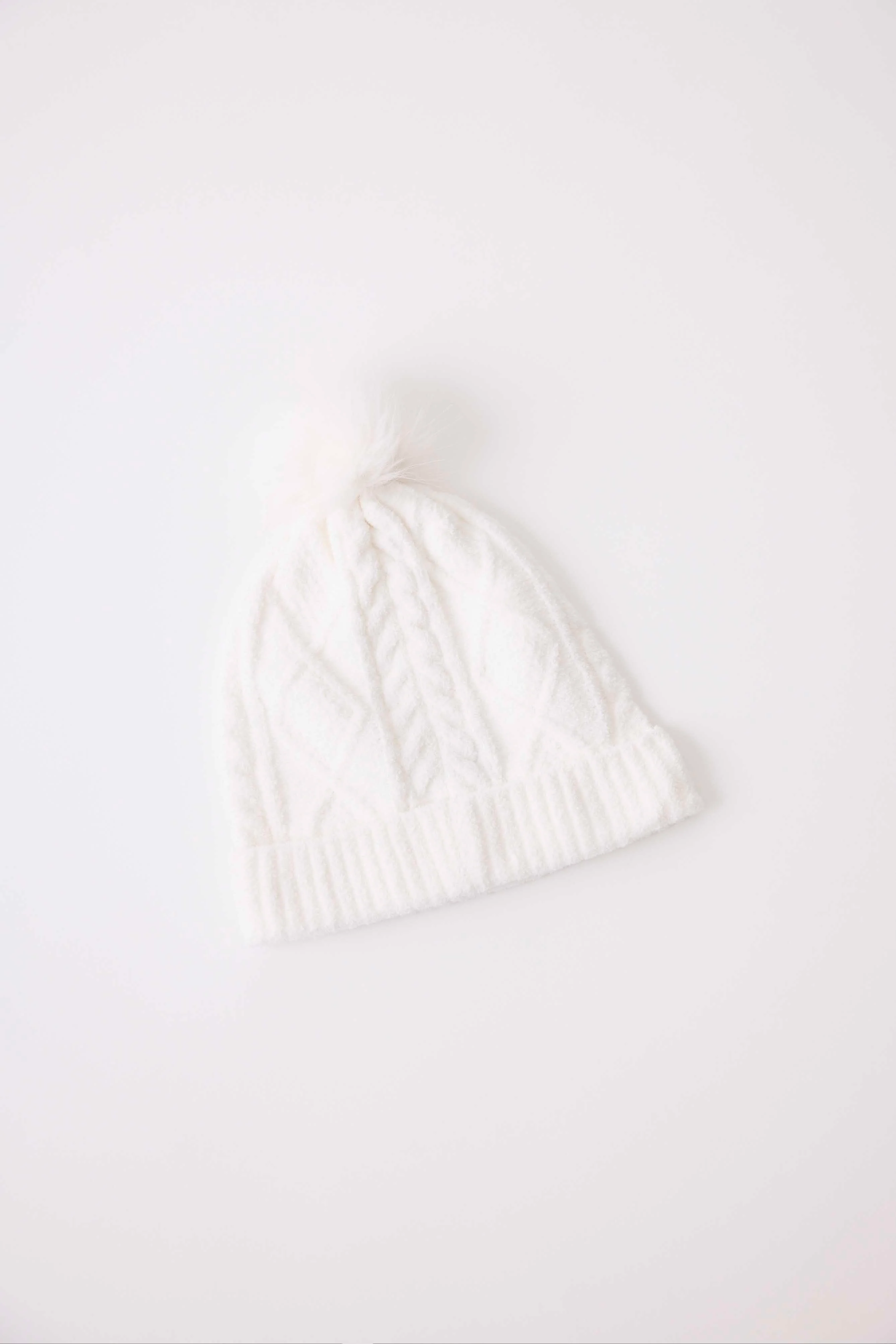 Chenile Cable Knit Beanie - Image 3