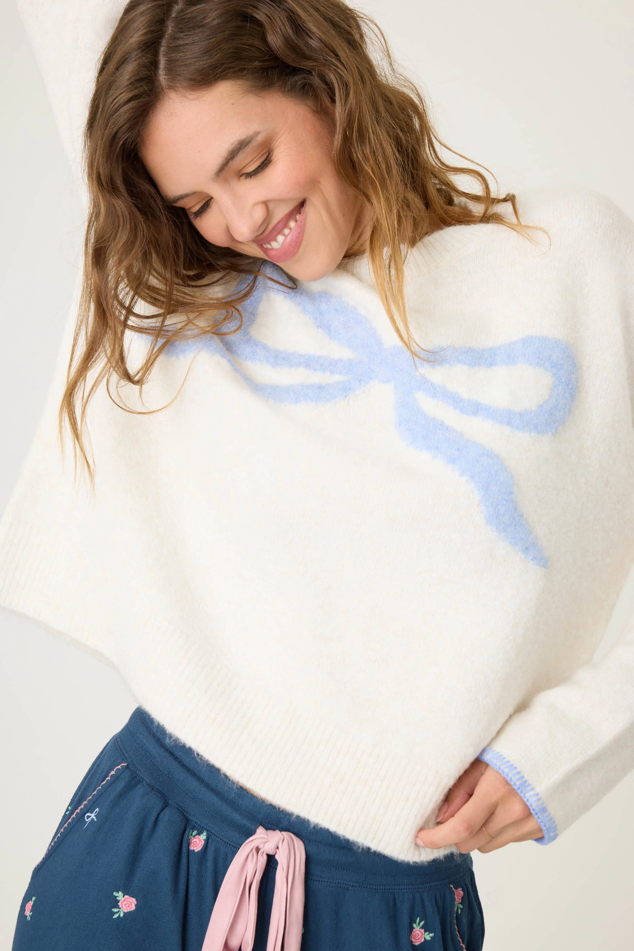 English Rose Bow Snuggle Sweater - Image 4