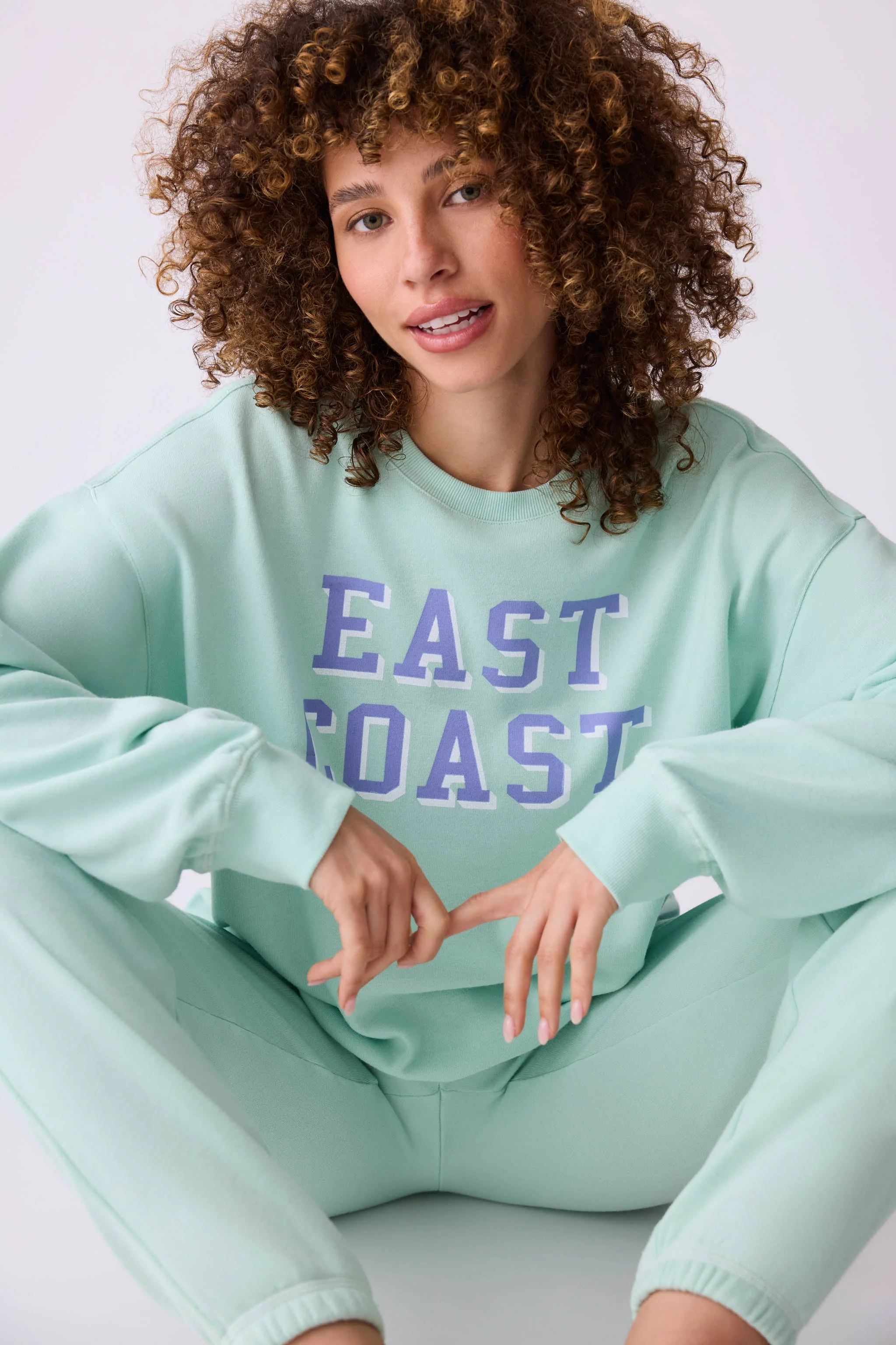 Home Base East Coast Graphic Fleece Jogger Set - Image 5