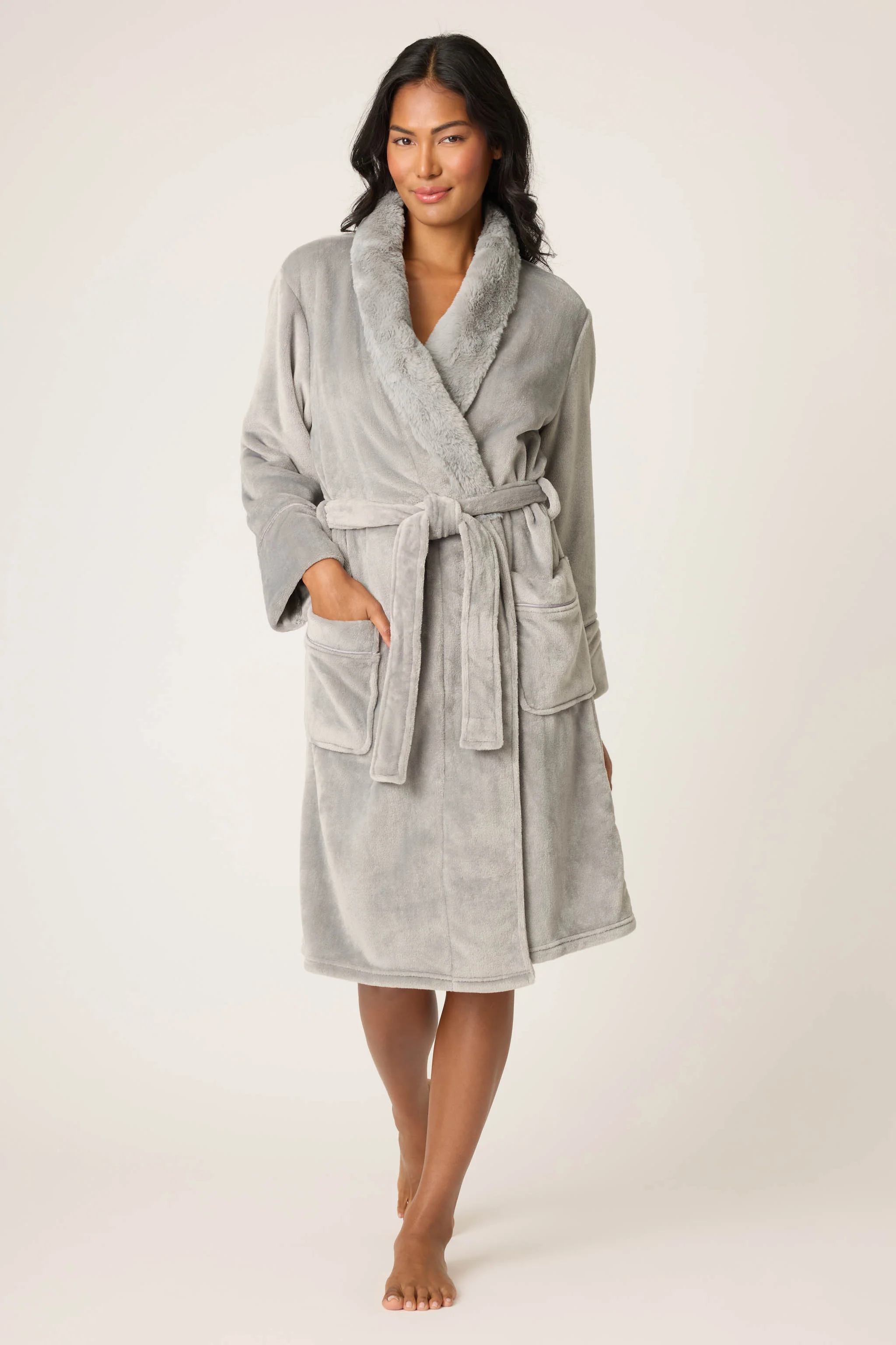 Luxe Plush Solid Frost Gray Robe