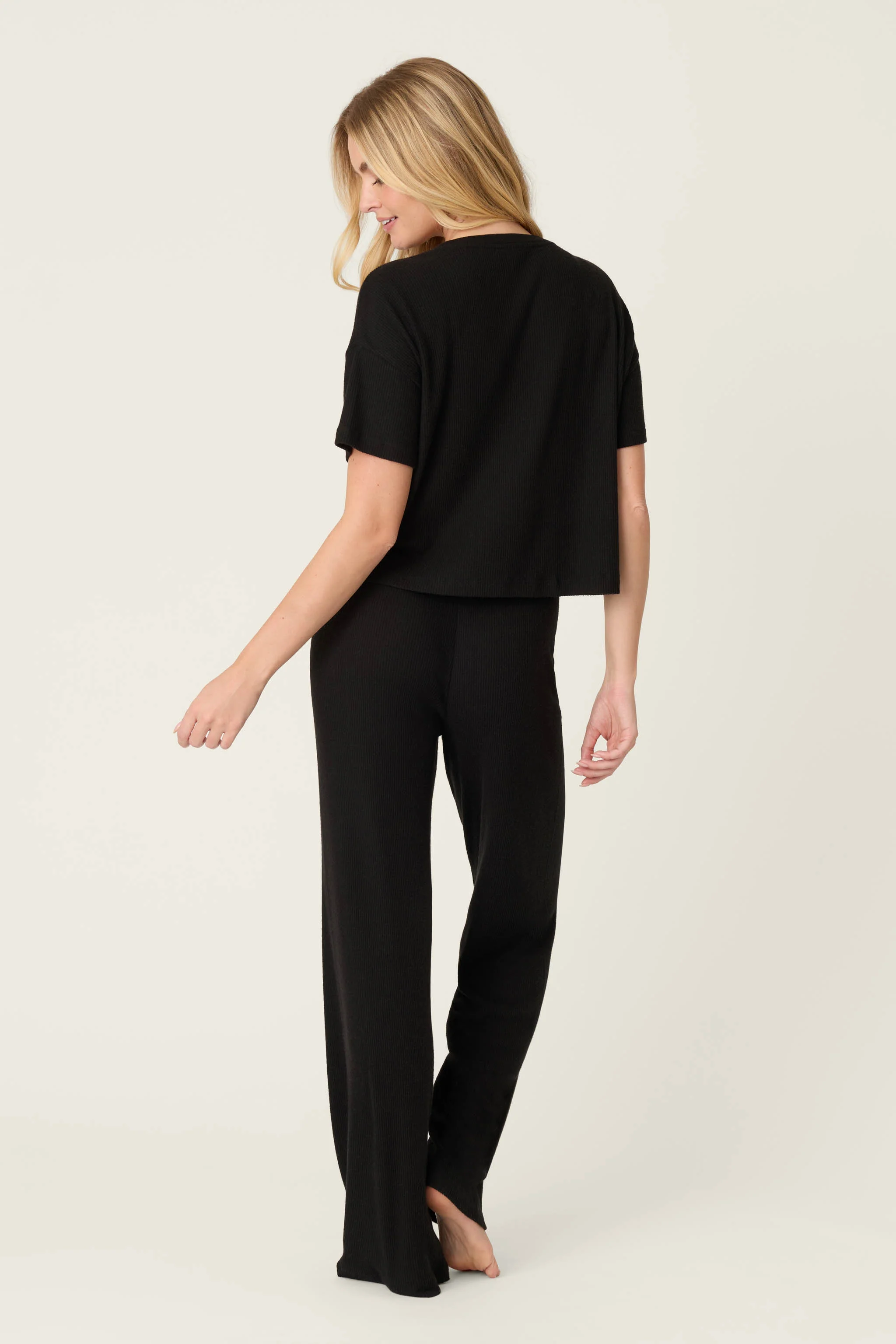 Textured Essentials Black Long Lounge Set - Image 4