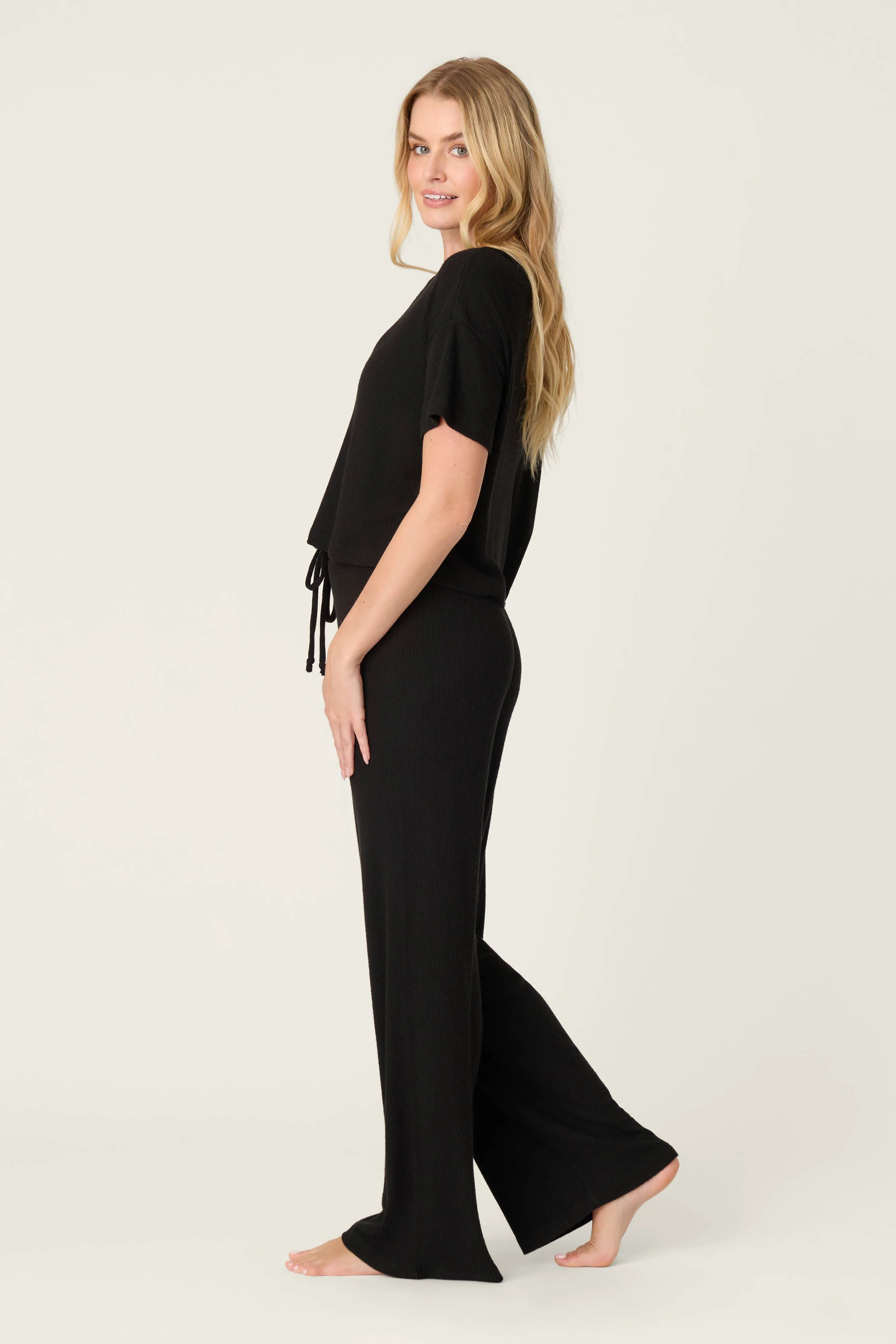 Textured Essentials Black Long Lounge Set - Image 5