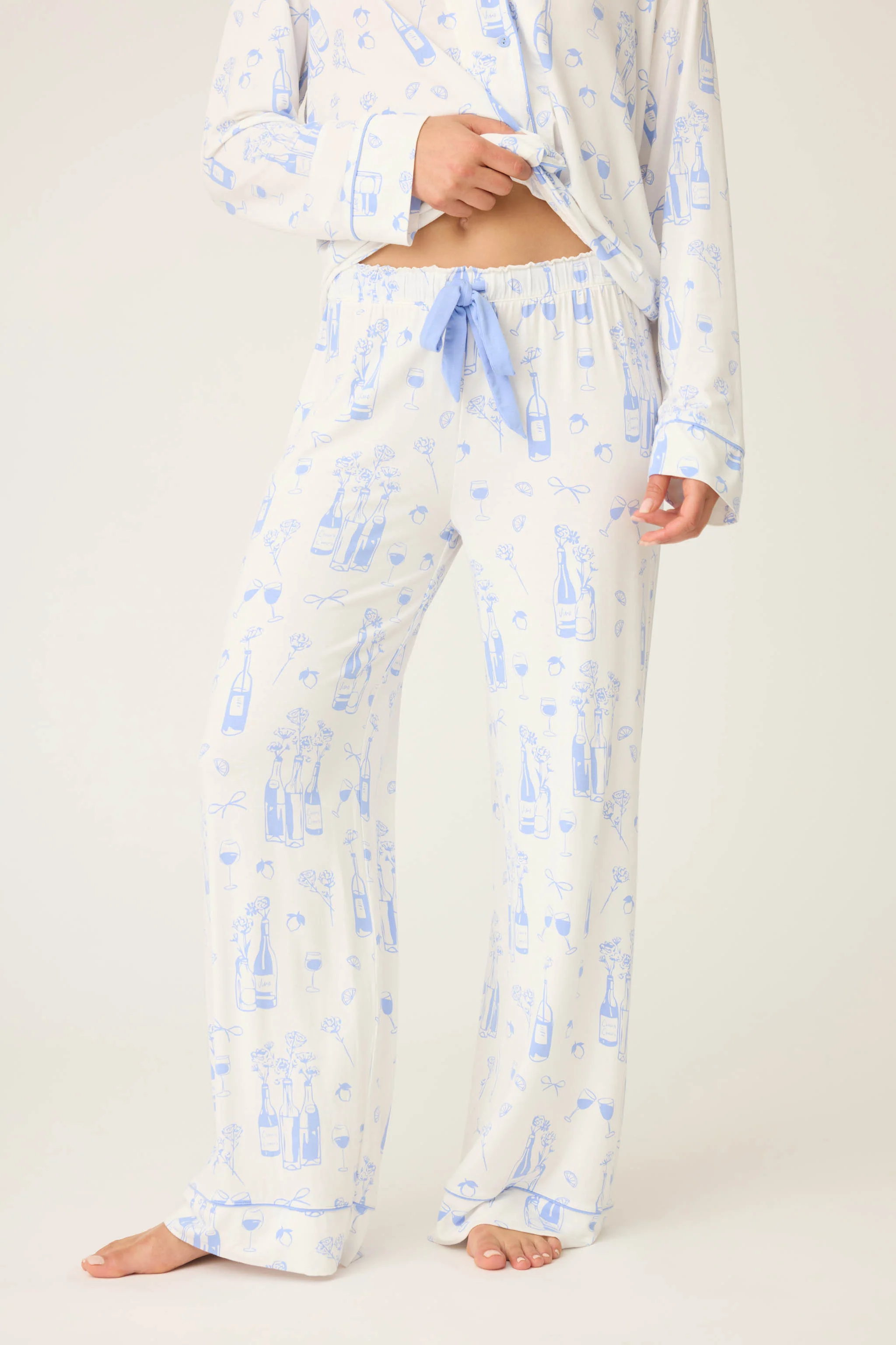 Parisian Dreams Whimsical Print Open Leg Pant