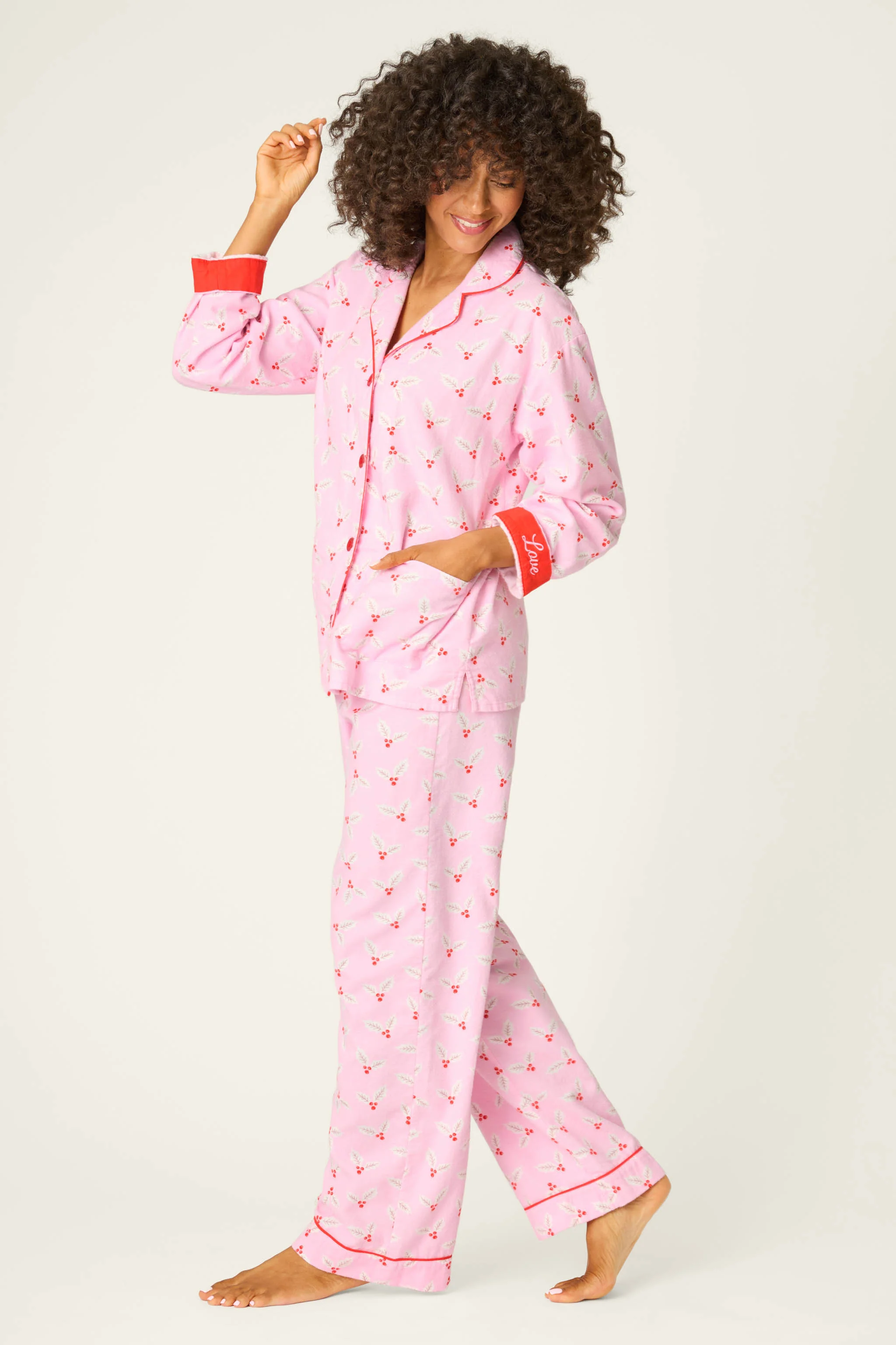 4-Piece Mistletoe Print Flannel Gift Set - Image 3
