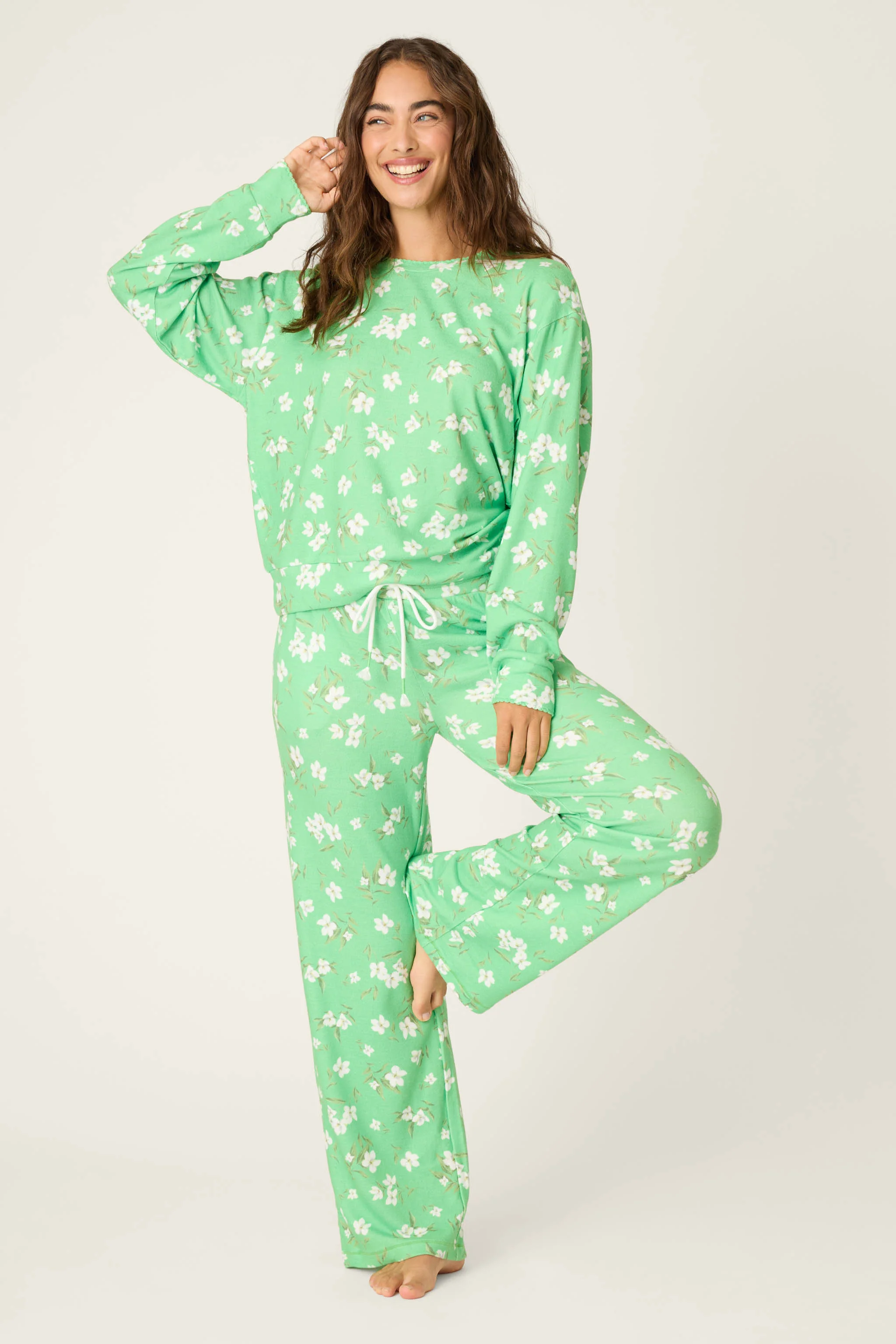 C'est La Vie Floral Print Lounge Set - Image 3
