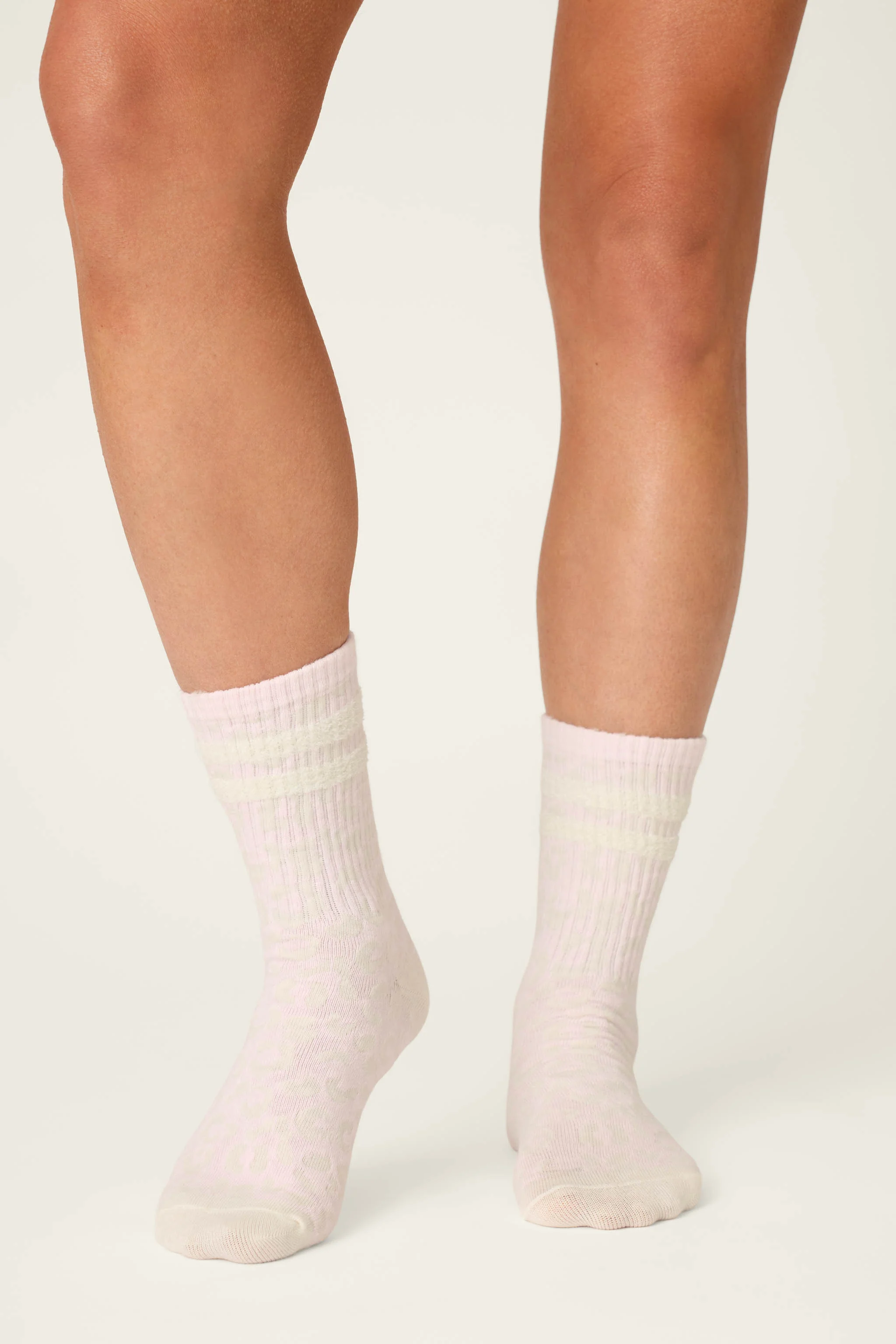 Luxe Leopard Dreams Ribbed Crew Socks - Image 3