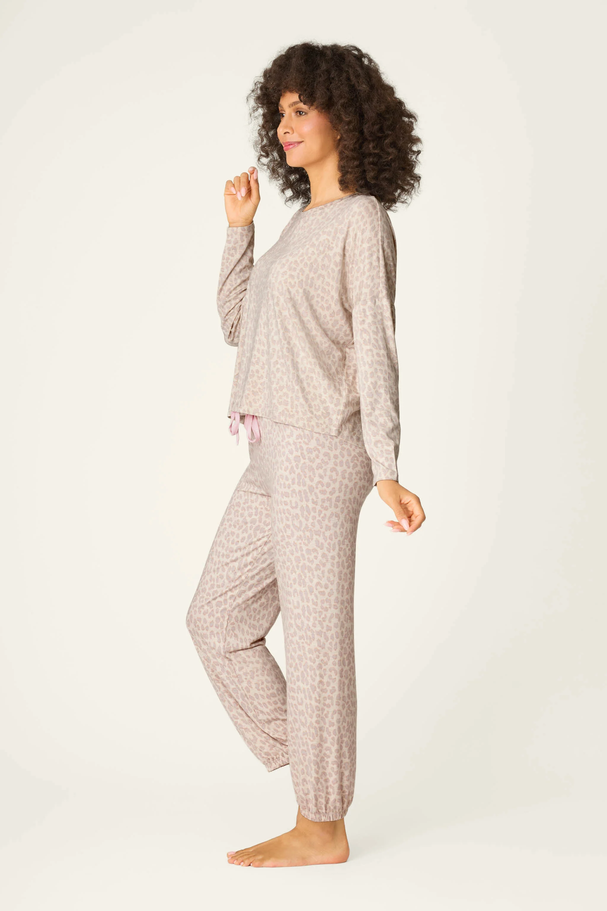 Luxe Leopard Dreams Lounge Set - Image 4
